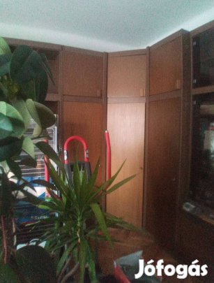 2 db Gardróbszekrény eladó Előszobába is ideális tároló, fogas helyett