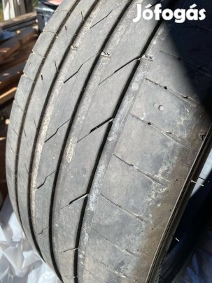 2 db Hankook nyári gumi 245/45 R19 jó állapotban