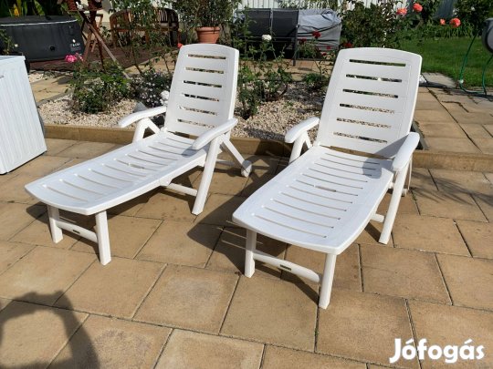 2 db Steiner erős Műanyag Napozóágy Nyugágy