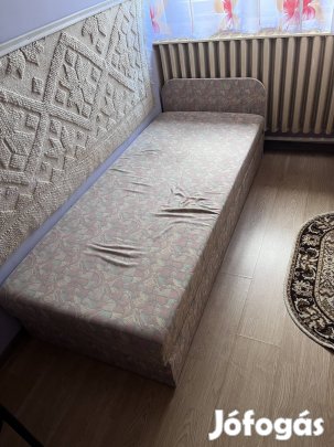 2 db ágyneműtartós heverő