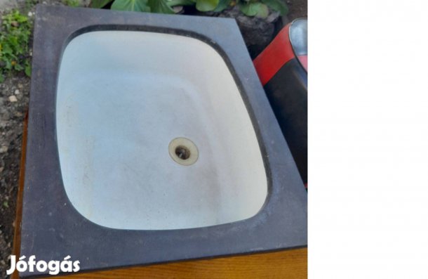 2 db beépíthető mosogató, megkíméltek, 1500 ft / db