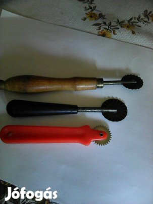 2 db fa derelye vágó 1 db műanyag