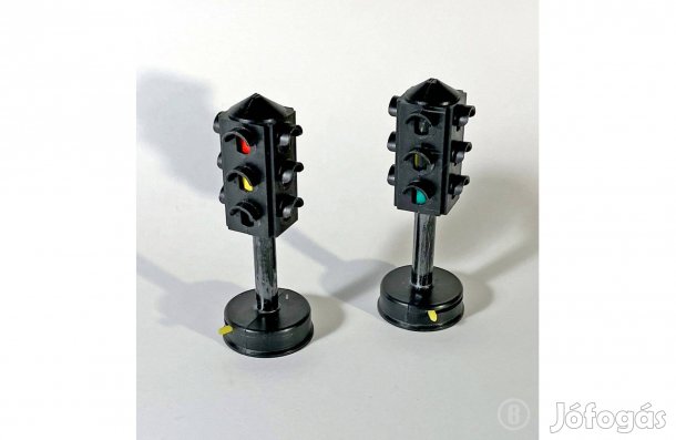 2 db forgalomirányító lámpa - - - (Csak személyesen!)