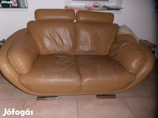 2 db javitandó valódi bör kanapé 15.000Ft-ért ujpesten eladó!