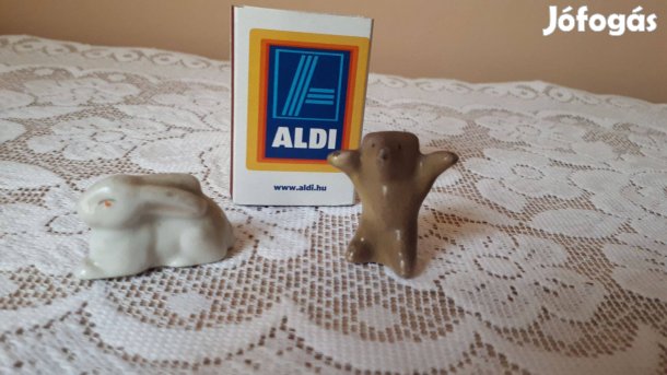 2 db jelzett miniatűr porcelán figura