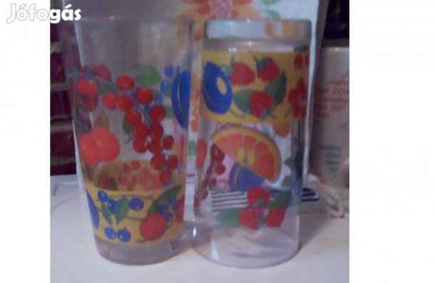 2 db kézzel festett díszítésű üvegpohár, Személyesen Miskolcon