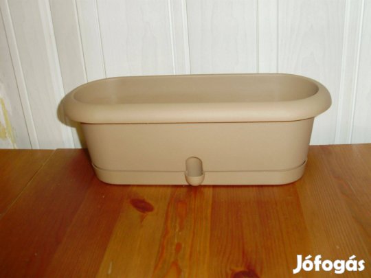 2 db műanyag cappuccino színű balkonláda virágláda virágtartó