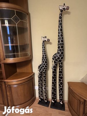 2 db nagy méretű zsiráf dekoráció