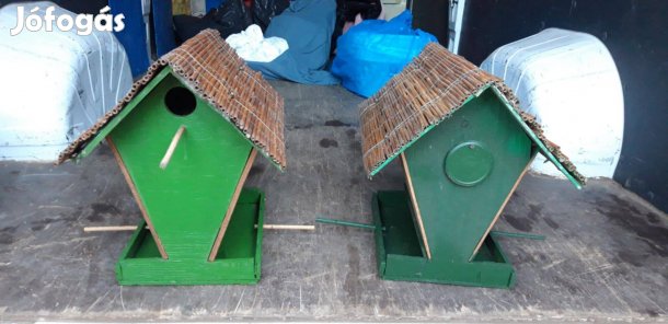 2 db nagyméretű madáretető eladó