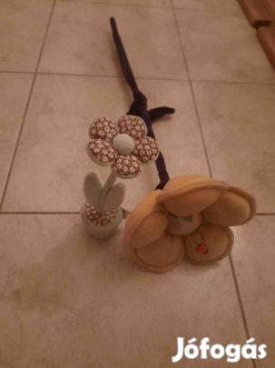 2 db plüss virág egyben