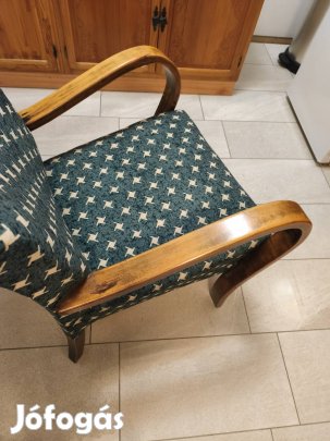 2 db regi fotel eladó! Erd: 06303924761 számon lehet!