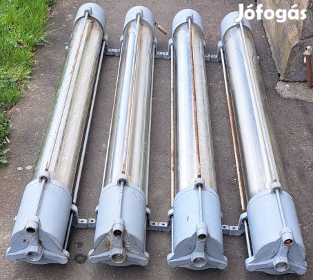 2 db robbanásbiztos lámpa