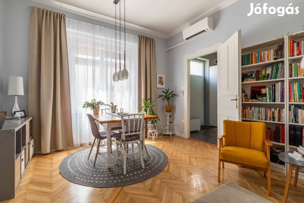 2 db rúdkarnis kiegészítőkkel