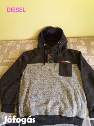 2 db vadonatúj M es divatos férfi pulóver 