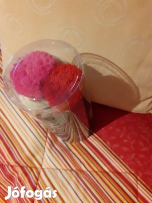 2 db vadonatúj sapka dobozában eladó