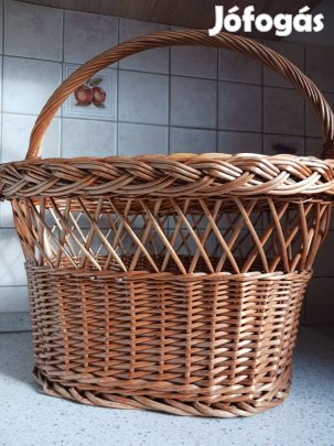 2 db vesszőből font bevásárlókosár