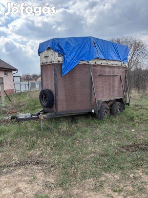 2 es ló szállító