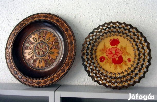 2 féle gyönyörű fa dísztányér fali tányér 20 és 17 cm átmérő Újpest kö