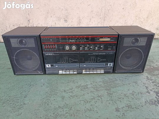 2 kazettás hordozható rádiós magnó levehető hangfalakkal Sankei TCR-8