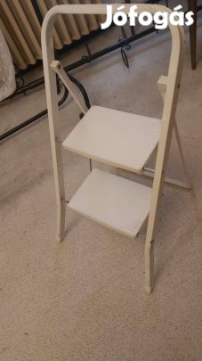 2 lépcsős alulétra eladó