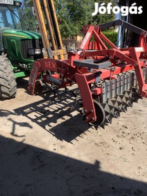 2 m 70 centi széles Kombinátor vetőgépemelővel