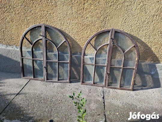 2 pár antik fa ablak