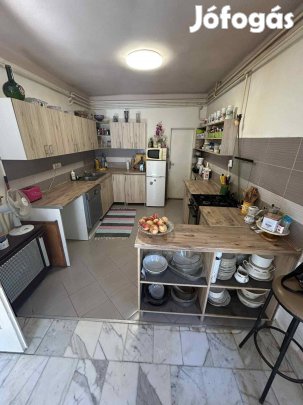 2 szintes családi ház!