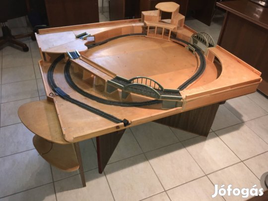 2 szintes vasútmodell terepasztal