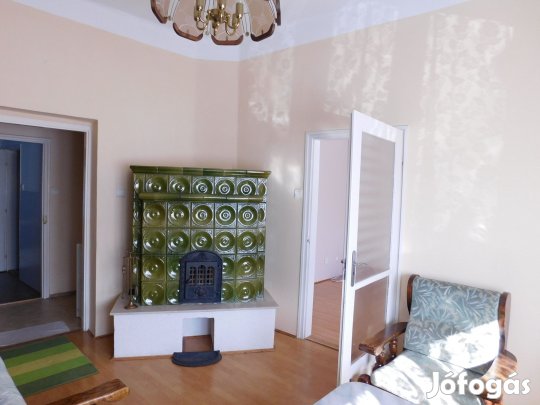 2 szobás, 55 m2-es, családi ház jellegű lakás kiadó Szombathely