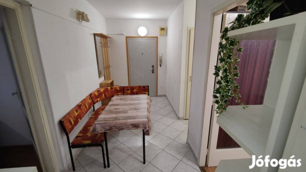 2 szobás panellakás Cserepes köz