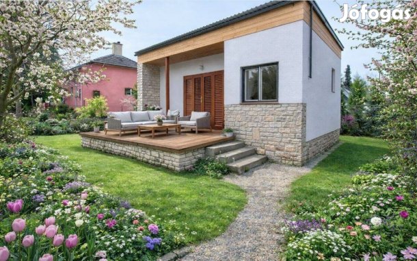 2 szobás tégla nyaraló Agárd központi részén, csendes utcában