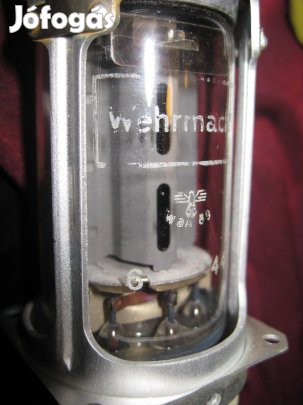 2 v.h. Wehrmacht LS50 elektroncső foglalattal (Telefunken)