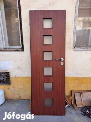 2db Balos MDF Fa erezetes beltéri ajtólap Biztonsági üveggel eladó!!!