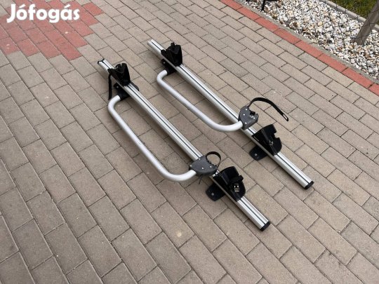 2db Bmw gyári kerékpártartó. Zárható Az ár 2 db vonatkozik Akciós