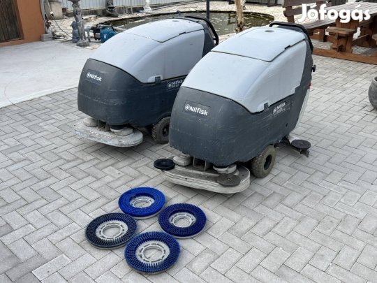2db Nilfisk BA651 Ecoflex önjáró akkumulátoros ipari takarítógép