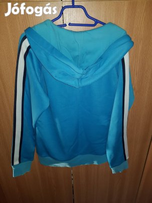 2db Retró együttes M-es