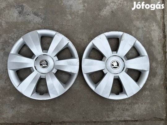2db Skoda 15-ös gyári disztárcsa!