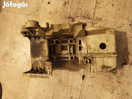 2db Stihl láncfűrész blokkház, blokk ház 