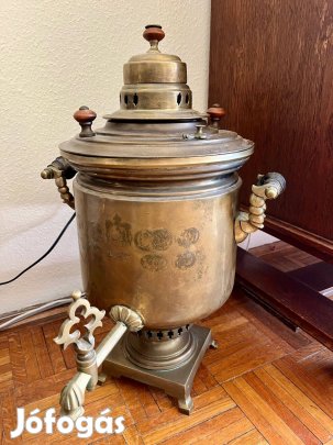 2db cári korból származó réz szamovár