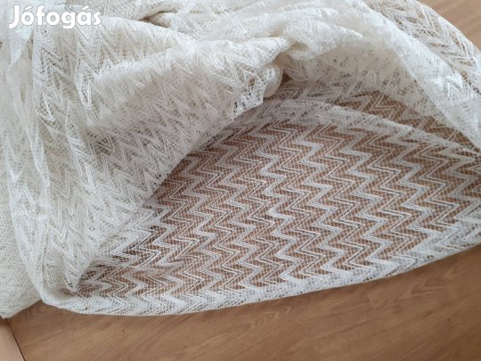 2db.függöny,cérba mintával 