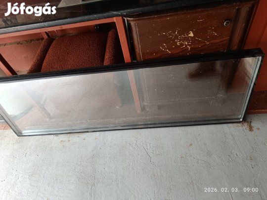 2db hőszigetelt üveg fal 137x41cm