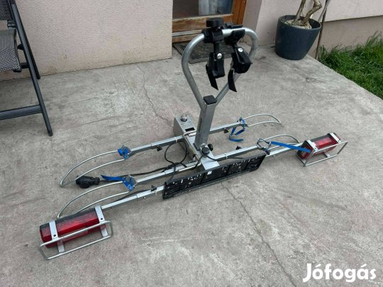 2db kerékpár szállítására alkalmas
