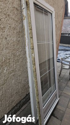 2db műanyag hőszigetelt erkély ajtó bontott