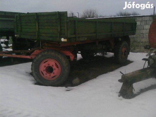 2drb pótkocsi műszakis és fügeszetett hármas eke eladó
