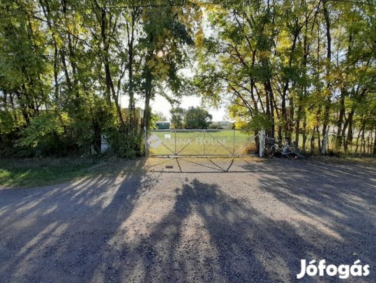 3000 nm-es telek eladó Békéscsaba