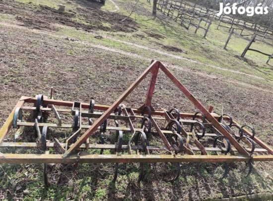 300-as függesztett kombinátor