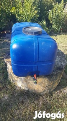 300 literes alig használt víztartály eladó!