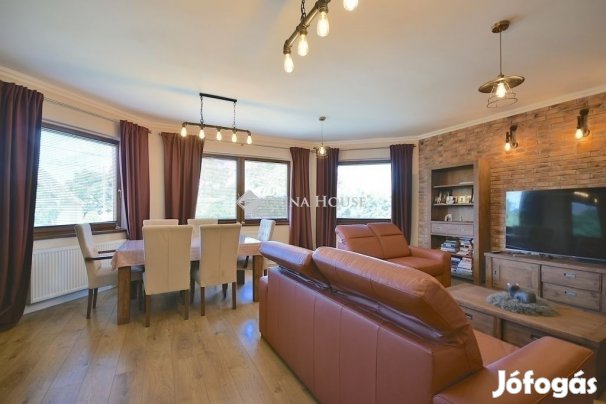 300 nm-es ház eladó Érd