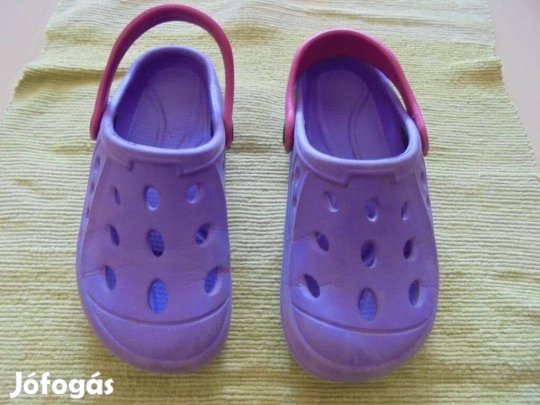 30-31-es Crocs jellegű lány gumipapucs klumpa