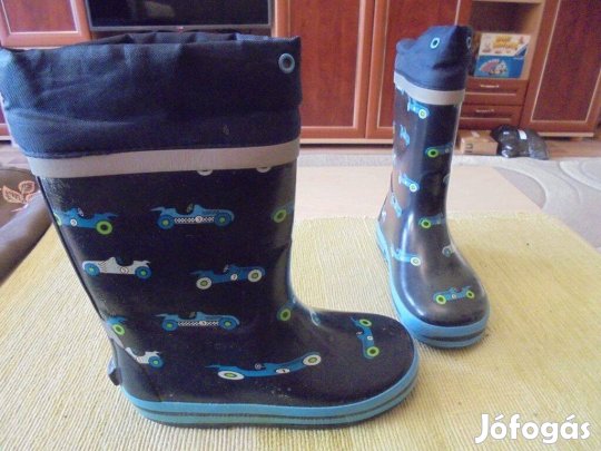 30/31-es TCM sportkocsis, polárral bélelt fiú gumicsizma